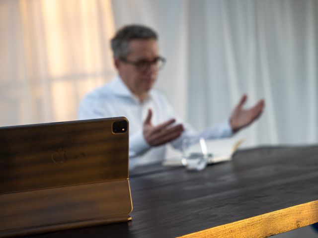 AngelaMSchlabitz-CONTENT-HeikoMueller-Conugere-ARV6408 Large